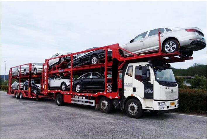 泉州到凤凰县轿车托运